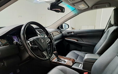 Toyota Camry, 2017 год, 2 100 000 рублей, 20 фотография