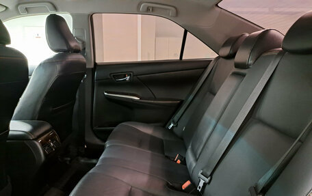 Toyota Camry, 2017 год, 2 100 000 рублей, 16 фотография