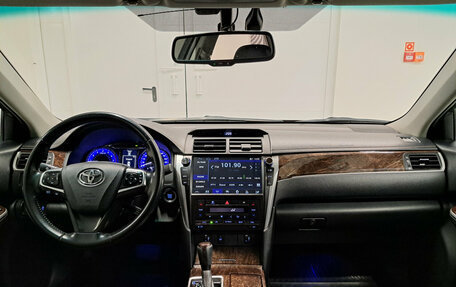 Toyota Camry, 2017 год, 2 100 000 рублей, 18 фотография