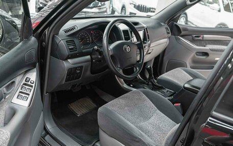 Toyota Land Cruiser Prado 120 рестайлинг, 2004 год, 1 590 000 рублей, 6 фотография