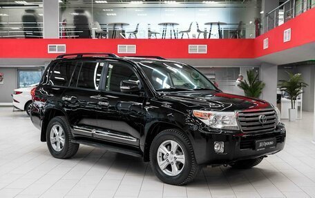 Toyota Land Cruiser 200, 2012 год, 3 290 000 рублей, 3 фотография