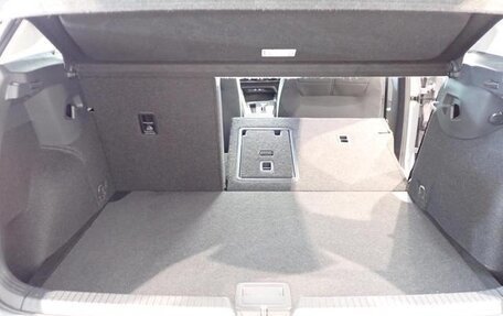 Volkswagen Golf VIII, 2022 год, 1 470 000 рублей, 10 фотография