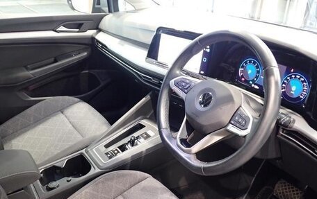 Volkswagen Golf VIII, 2022 год, 1 470 000 рублей, 14 фотография