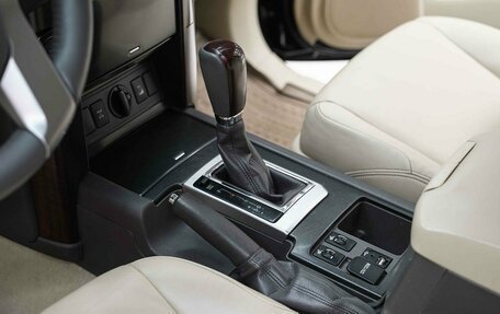 Toyota Land Cruiser Prado 150 рестайлинг 2, 2016 год, 3 250 000 рублей, 11 фотография