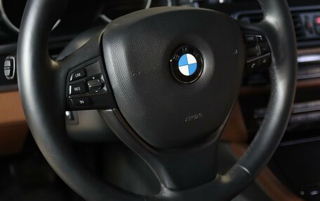 BMW 5 серия, 2016 год, 1 999 000 рублей, 13 фотография