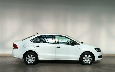 Volkswagen Polo VI (EU Market), 2015 год, 800 000 рублей, 4 фотография