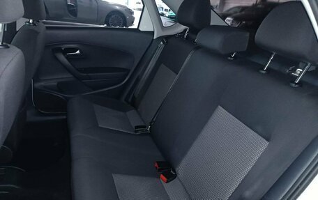 Volkswagen Polo VI (EU Market), 2015 год, 800 000 рублей, 20 фотография