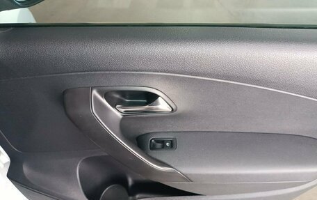 Volkswagen Polo VI (EU Market), 2015 год, 800 000 рублей, 21 фотография