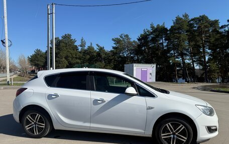 Opel Astra J, 2013 год, 800 000 рублей, 4 фотография