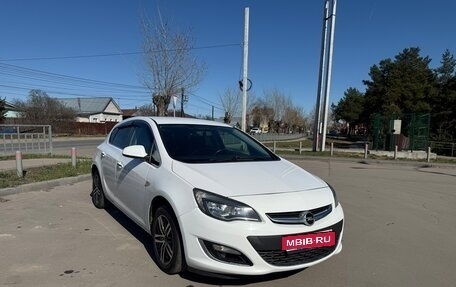 Opel Astra J, 2013 год, 800 000 рублей, 2 фотография