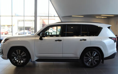 Lexus LX, 2024 год, 16 267 843 рублей, 8 фотография