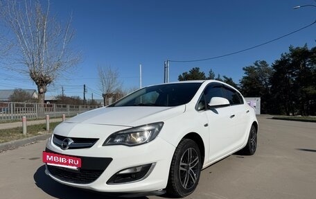 Opel Astra J, 2013 год, 800 000 рублей, 6 фотография
