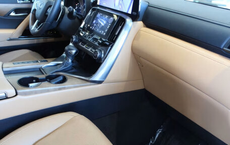 Lexus LX, 2024 год, 16 267 843 рублей, 16 фотография