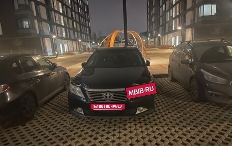 Toyota Camry, 2013 год, 1 450 000 рублей, 4 фотография
