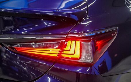 Lexus ES VII, 2021 год, 5 870 000 рублей, 21 фотография