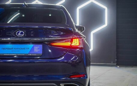 Lexus ES VII, 2021 год, 5 870 000 рублей, 22 фотография