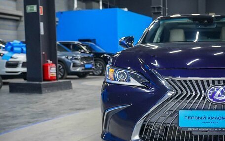 Lexus ES VII, 2021 год, 5 870 000 рублей, 38 фотография