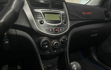 Hyundai Solaris II рестайлинг, 2013 год, 655 000 рублей, 11 фотография