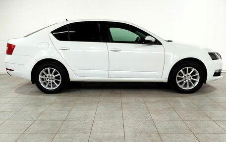 Skoda Octavia, 2018 год, 1 570 000 рублей, 4 фотография