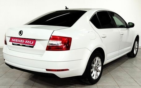 Skoda Octavia, 2018 год, 1 570 000 рублей, 5 фотография