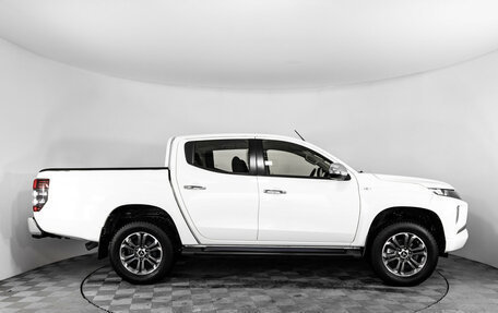 Mitsubishi L200 IV рестайлинг, 2022 год, 3 499 999 рублей, 6 фотография