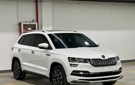 Skoda Karoq I, 2023 год, 2 137 000 рублей, 2 фотография