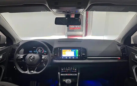 Skoda Karoq I, 2023 год, 2 137 000 рублей, 7 фотография