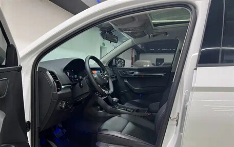 Skoda Karoq I, 2023 год, 2 137 000 рублей, 10 фотография