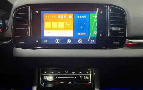 Skoda Karoq I, 2023 год, 2 137 000 рублей, 12 фотография