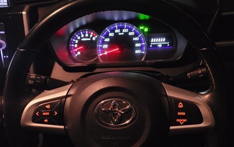 Toyota Roomy I, 2017 год, 1 150 000 рублей, 17 фотография