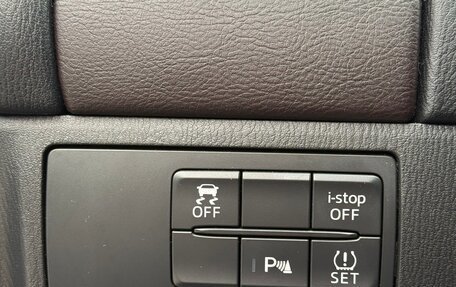 Mazda 6, 2017 год, 1 830 000 рублей, 18 фотография