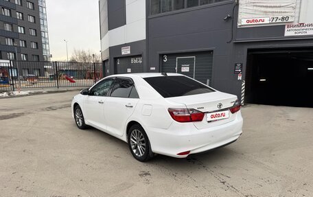 Toyota Camry, 2015 год, 1 990 000 рублей, 3 фотография