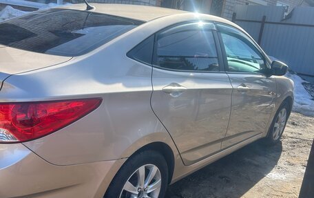 Hyundai Solaris II рестайлинг, 2012 год, 670 000 рублей, 3 фотография