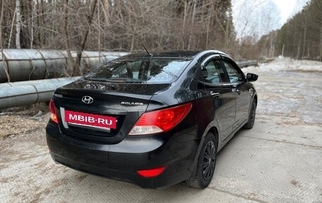 Hyundai Solaris II рестайлинг, 2011 год, 730 000 рублей, 3 фотография