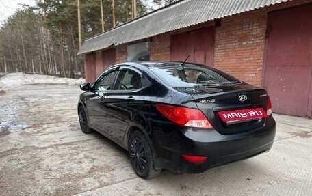 Hyundai Solaris II рестайлинг, 2011 год, 730 000 рублей, 4 фотография