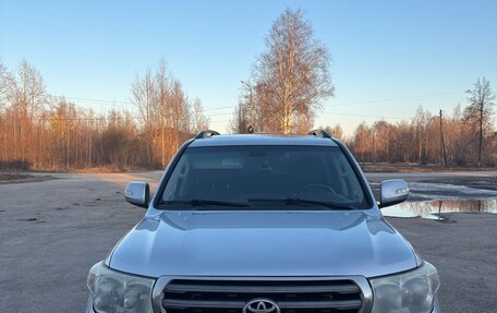 Toyota Land Cruiser 200, 2010 год, 2 200 000 рублей, 1 фотография