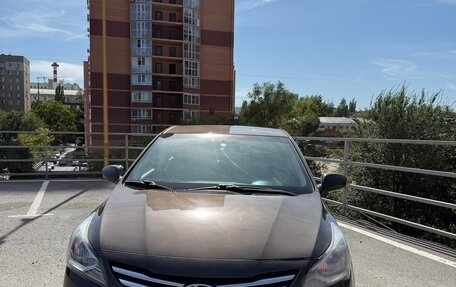 Hyundai Solaris II рестайлинг, 2015 год, 800 000 рублей, 1 фотография