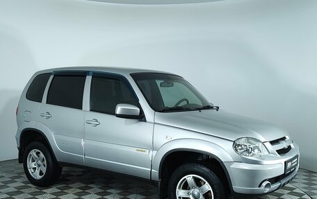Chevrolet Niva I рестайлинг, 2017 год, 845 000 рублей, 3 фотография