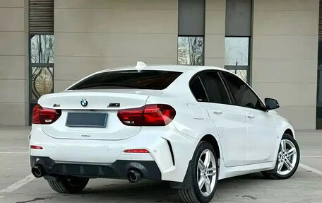 BMW 1 серия, 2023 год, 1 833 000 рублей, 4 фотография
