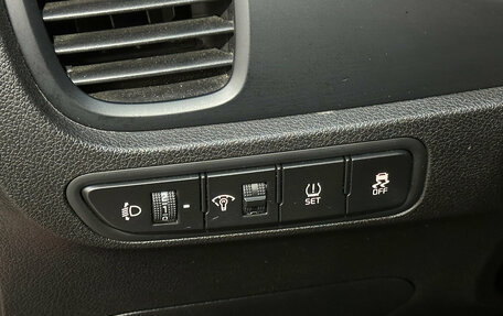 KIA Rio IV, 2018 год, 1 350 000 рублей, 12 фотография