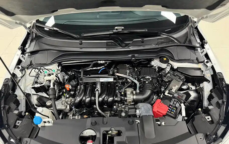 Honda Vezel, 2023 год, 1 921 000 рублей, 22 фотография