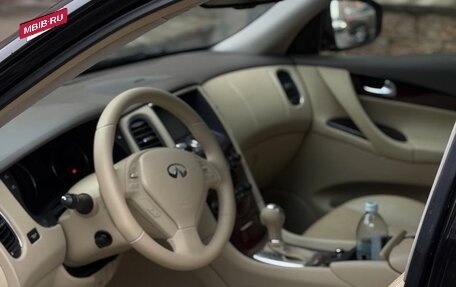 Infiniti QX50 I рестайлинг, 2014 год, 1 480 000 рублей, 12 фотография