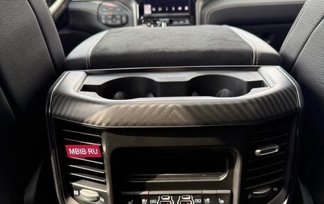 Rambler 1500, 2023 год, 14 500 000 рублей, 17 фотография