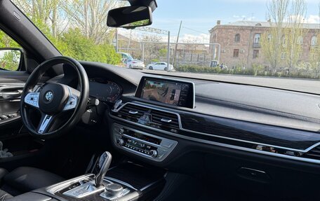 BMW 7 серия, 2020 год, 5 500 000 рублей, 4 фотография