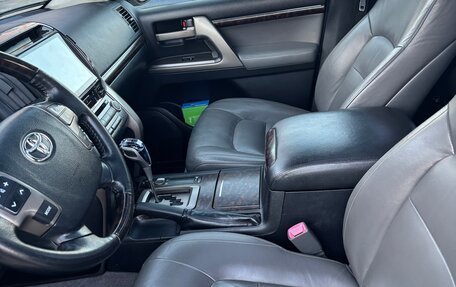 Toyota Land Cruiser 200, 2010 год, 2 200 000 рублей, 9 фотография