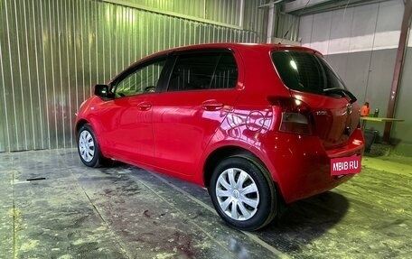 Toyota Yaris III рестайлинг, 2008 год, 700 000 рублей, 6 фотография
