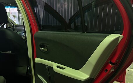 Toyota Yaris III рестайлинг, 2008 год, 700 000 рублей, 17 фотография