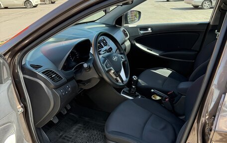 Hyundai Solaris II рестайлинг, 2015 год, 800 000 рублей, 9 фотография