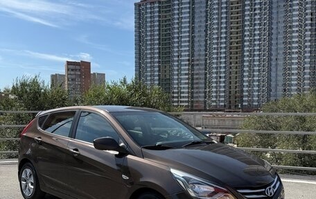 Hyundai Solaris II рестайлинг, 2015 год, 800 000 рублей, 6 фотография