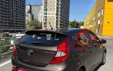 Hyundai Solaris II рестайлинг, 2015 год, 800 000 рублей, 5 фотография